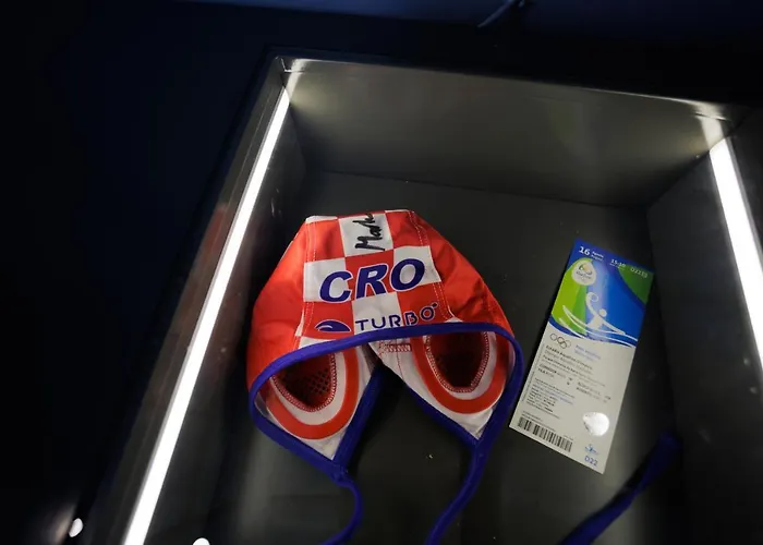 לינה וארוחת בוקר Heritage Olympic Dream ספליט