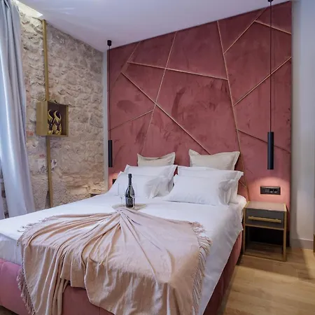 Heritage Olympic Dream Bed & Breakfast *