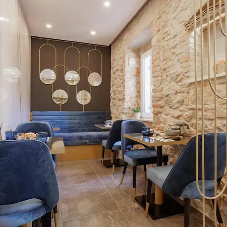 Alojamento de Acomodação e Pequeno-almoço Heritage Olympic Dream 3*