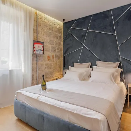 Heritage Olympic Dream Alojamento de Acomodação e Pequeno-almoço Split