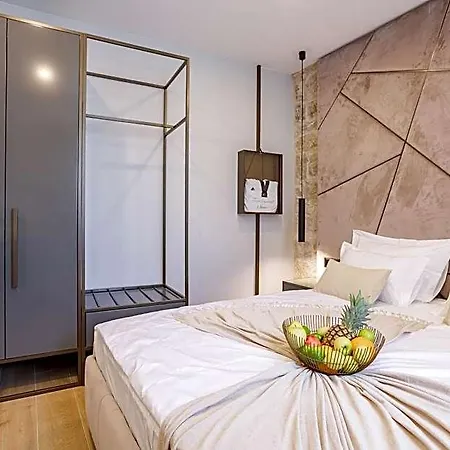 Heritage Olympic Dream Bed & Breakfast 3*