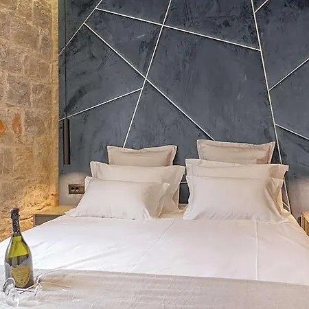 Heritage Olympic Dream Bed & Breakfast 3*