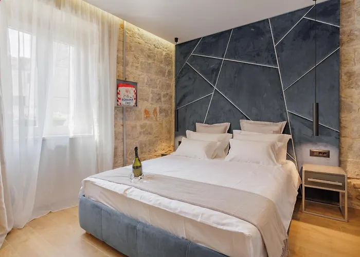 Heritage Olympic Dream Bed & Breakfast Split